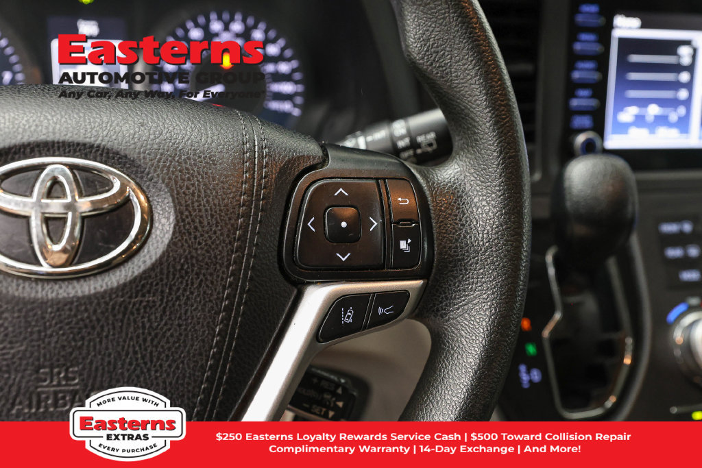 Used 2020 Toyota Sienna L FWD image 16