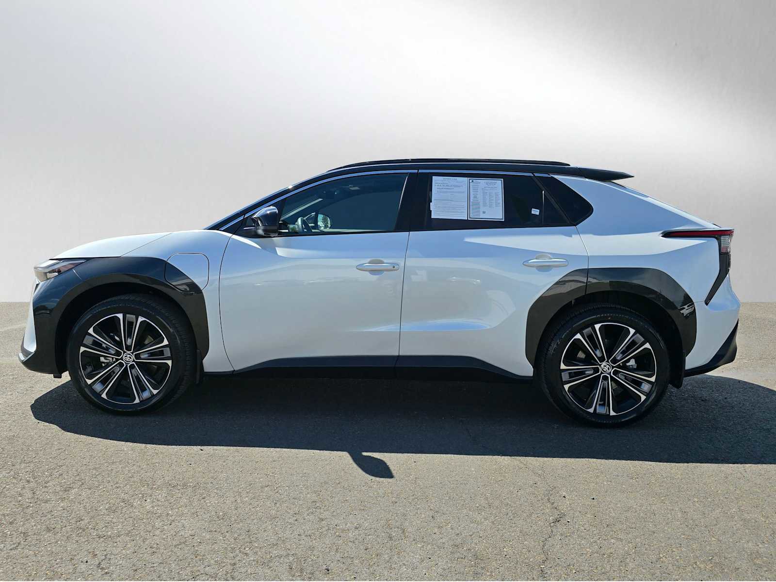 Certified 2023 Toyota bZ4X Limited image 5