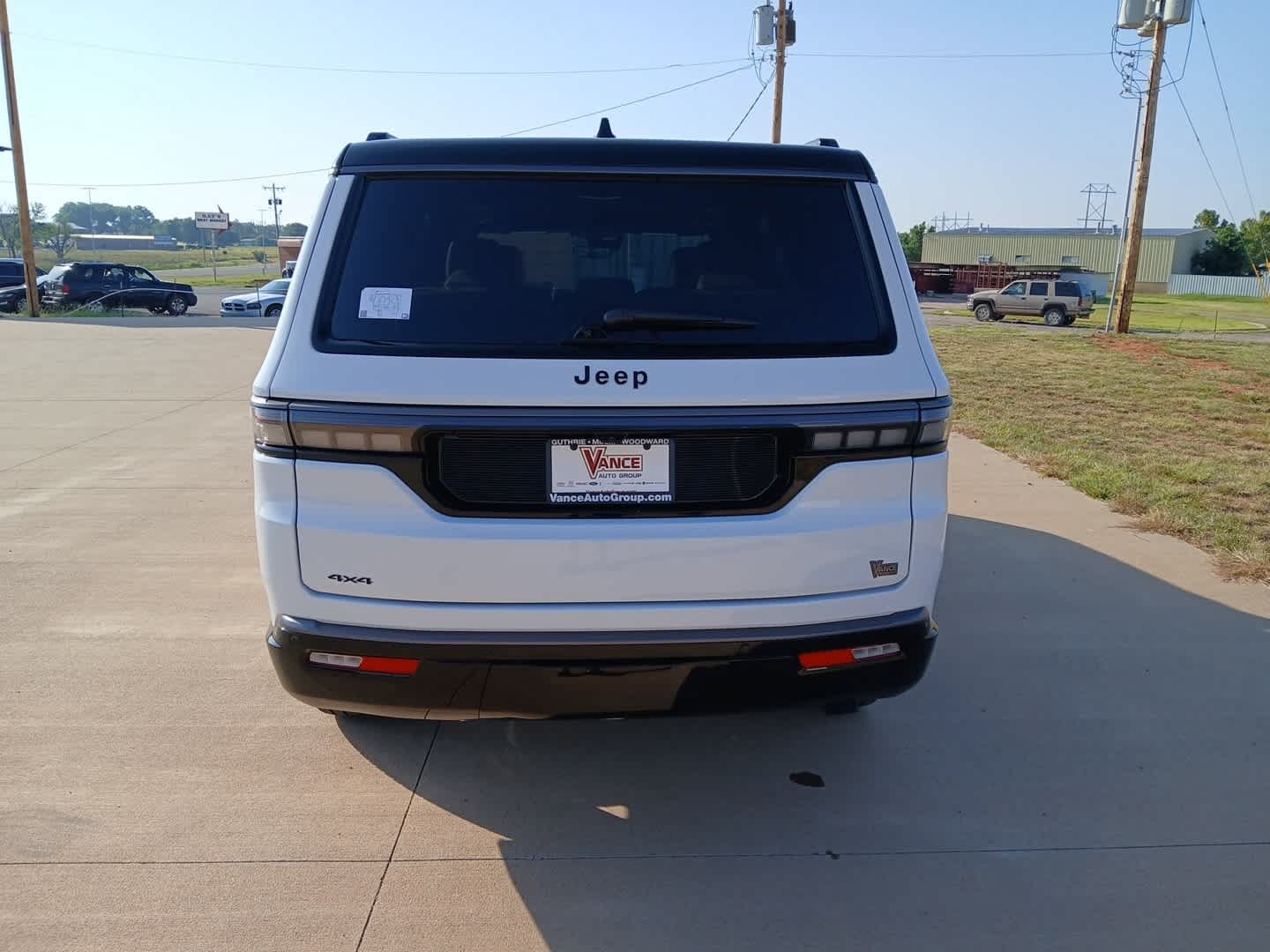 New 2026 Jeep Grand Wagoneer Summit AWD/4WD image 4