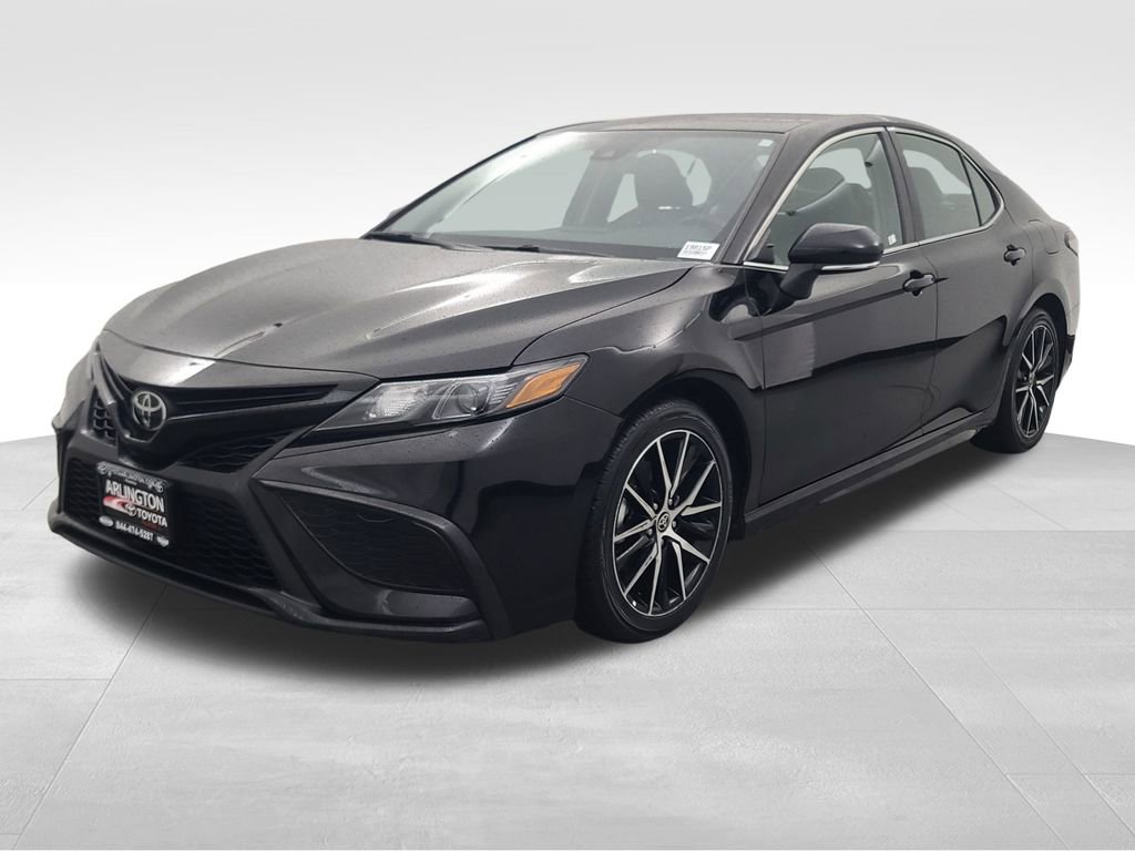 Used 2023 Toyota Camry SE image 9