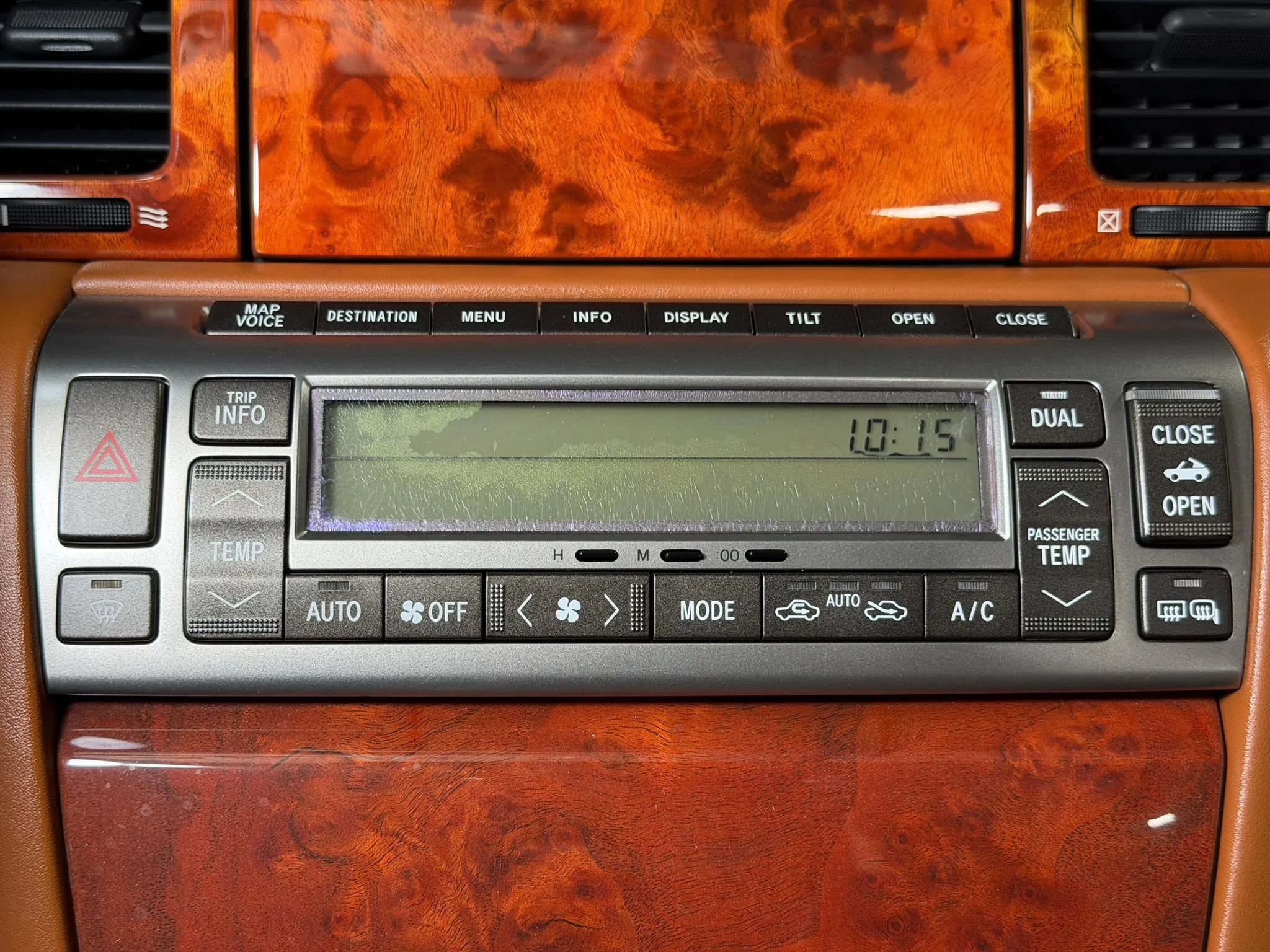 Used 2004 Lexus SC 430 Convertible RWD image 13