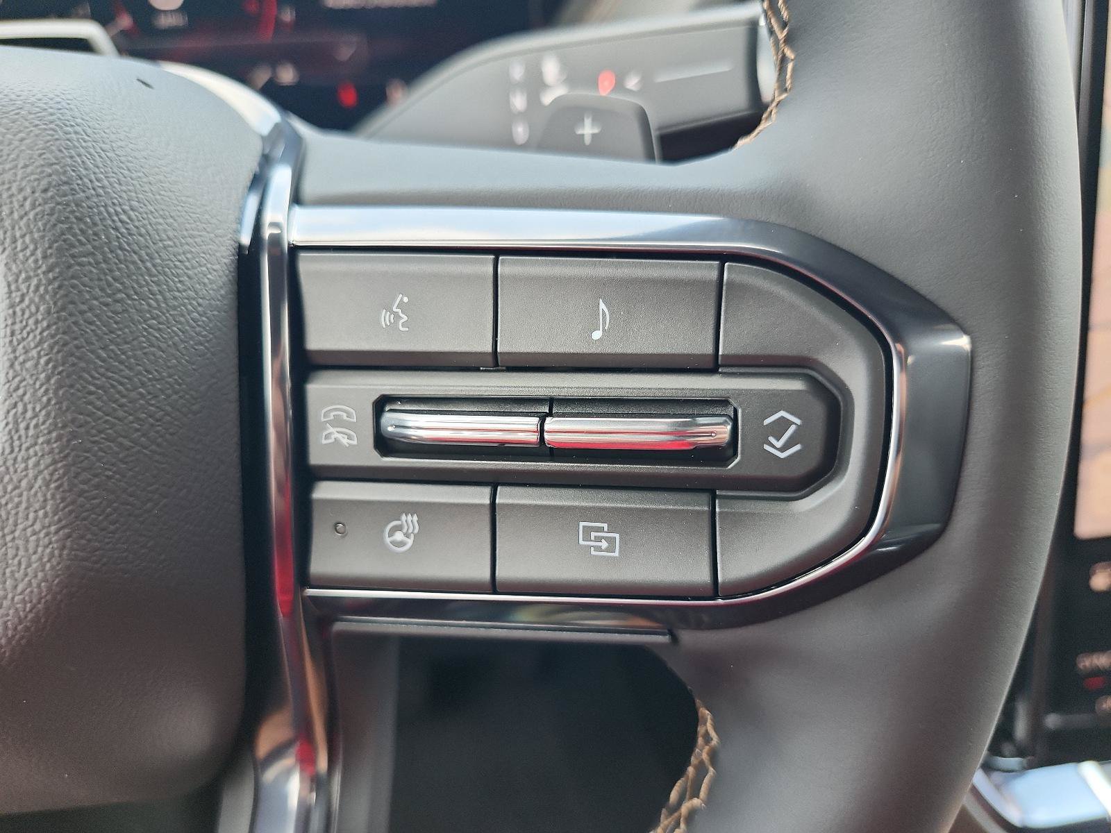New 2026 GMC Yukon XL AT4 w/ AT4 Premium Plus Package AWD/4WD image 22