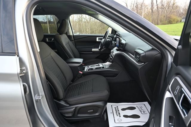 Used 2020 Ford Explorer XLT w/ Comfort Package AWD/4WD image 19