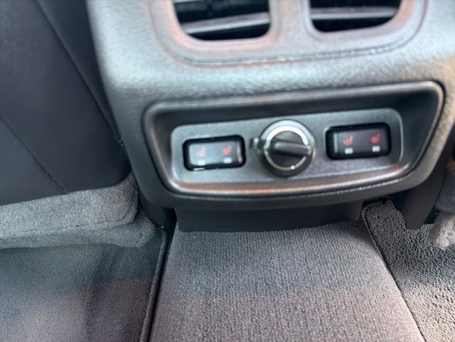 Used 2018 Ford Taurus Limited FWD image 25