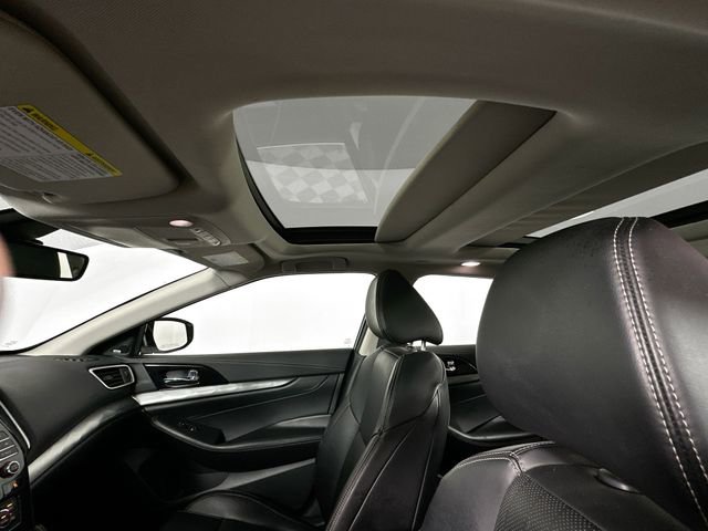 Used 2023 Nissan Maxima SL image 19