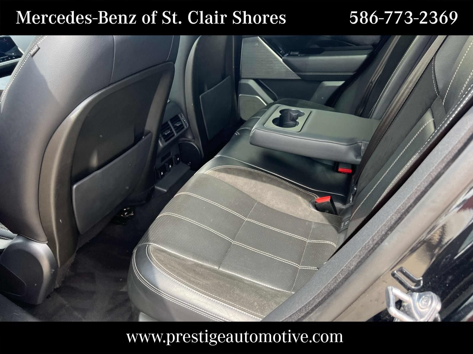 Used 2019 Land Rover Range Rover Velar R-Dynamic SE AWD/4WD image 15