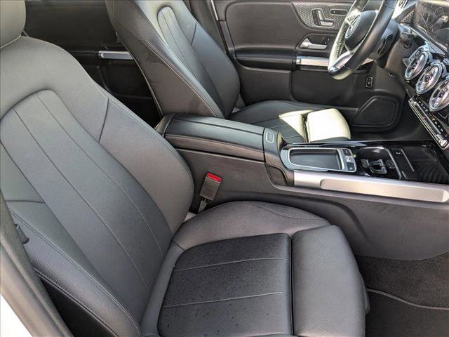 Used 2024 Mercedes-Benz GLB 250 image 21