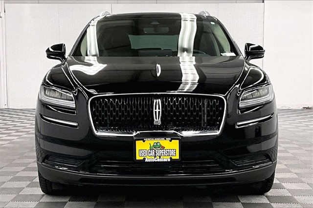 Used 2023 Lincoln Nautilus Reserve w/ Monochromatic Package image 3