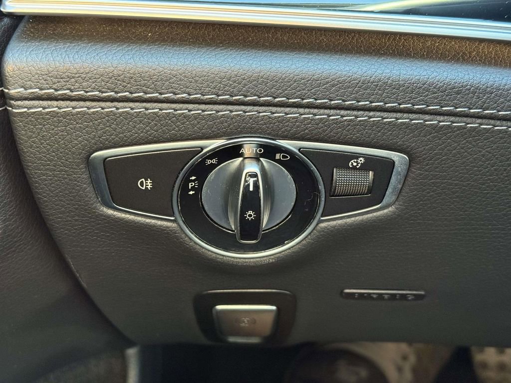 Used 2022 Mercedes-Benz AMG GT 43 image 21