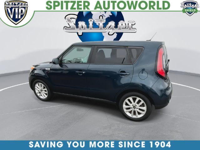 Used 2017 Kia Soul + FWD image 10