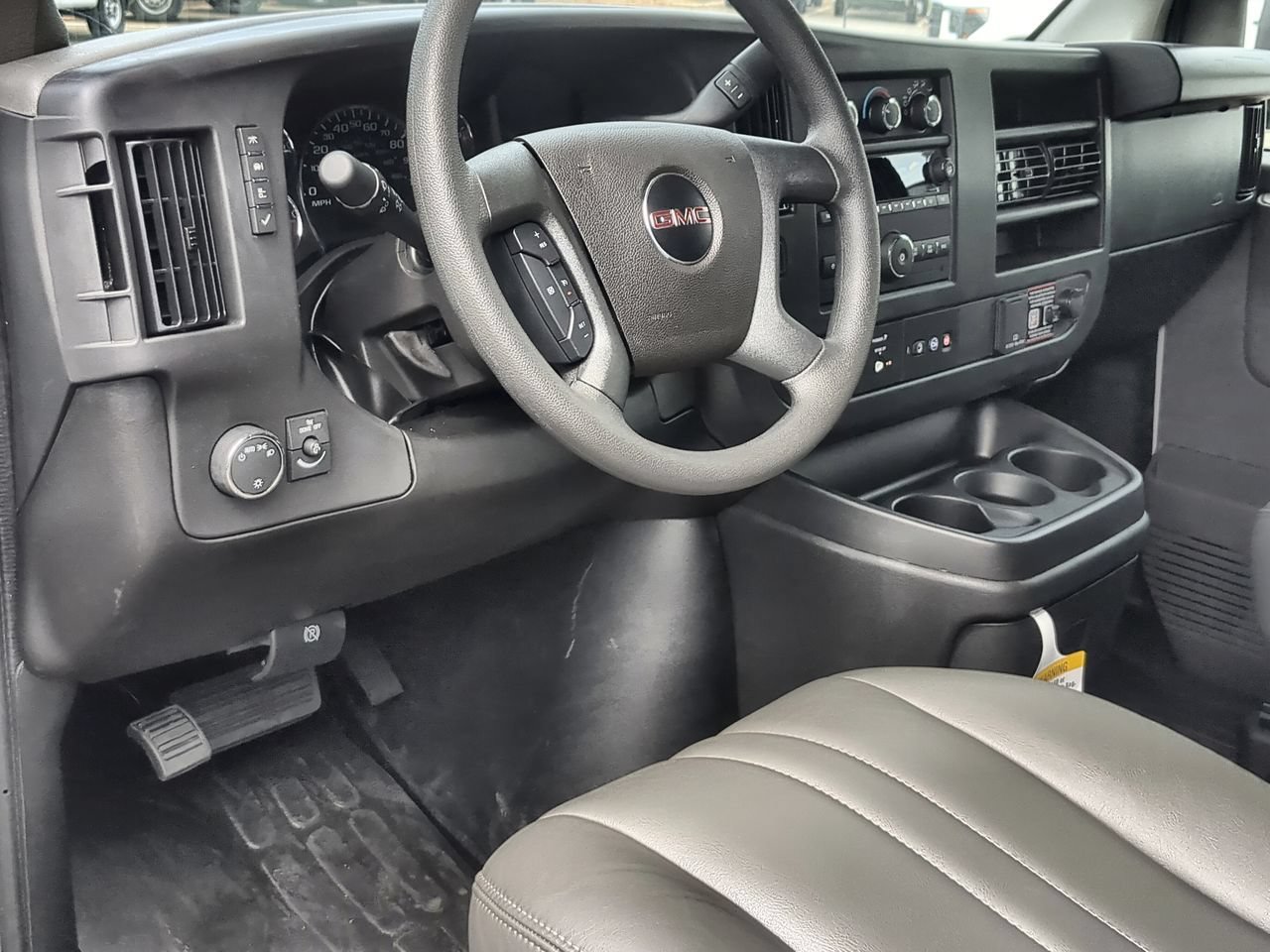 New 2025 GMC Savana 2500 Extended w/ Driver Convenience Package RWD image 10