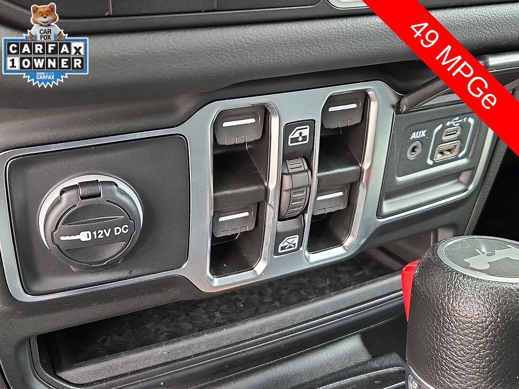 Used 2025 Jeep Wrangler Unlimited Sahara w/ Safety Group AWD/4WD image 22