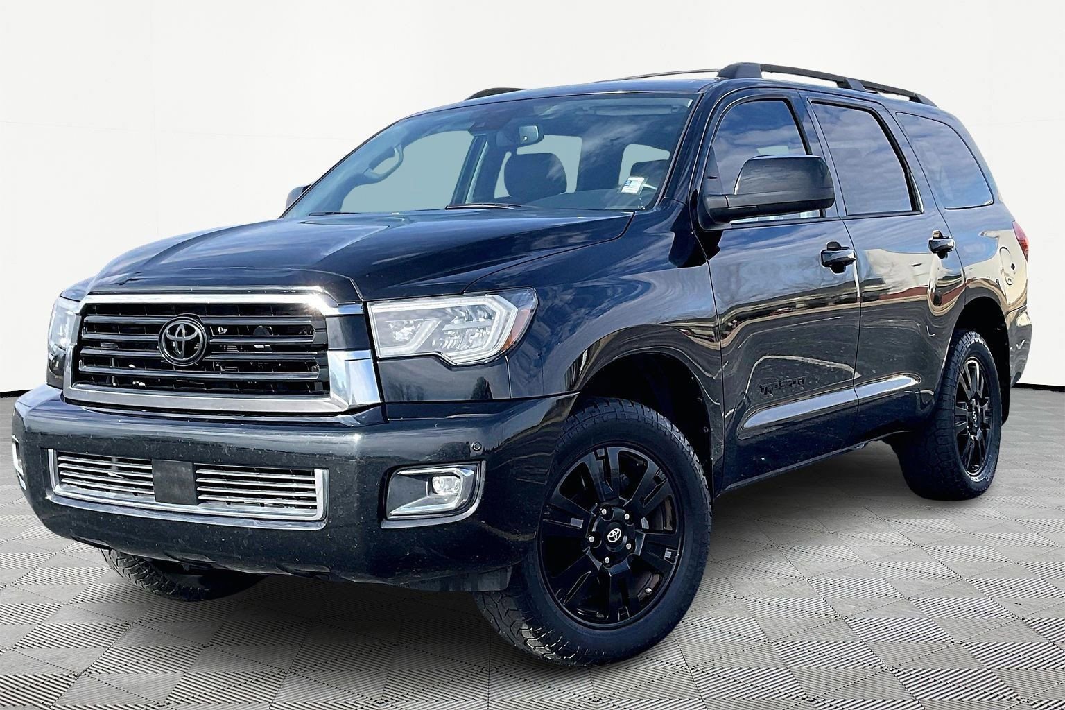 Used 2018 Toyota Sequoia TRD Sport image 2