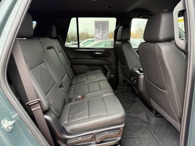 Used 2025 Chevrolet Tahoe Z71 w/ Comfort Package image 22