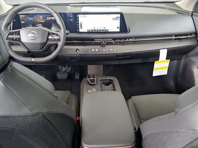 Used 2025 Nissan Ariya AWD image 12