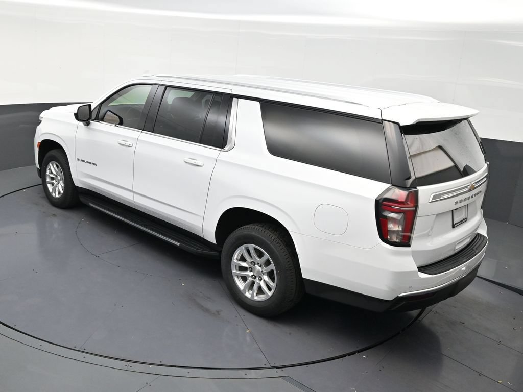 Used 2023 Chevrolet Suburban LS RWD image 13