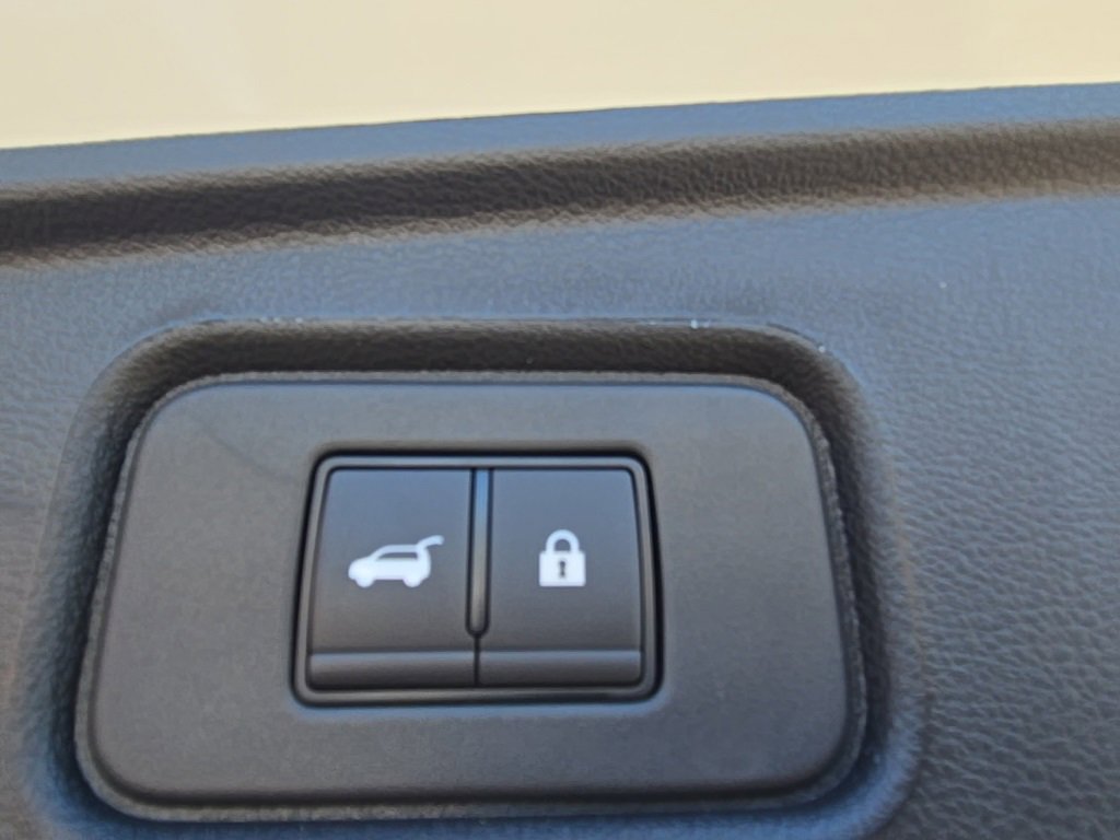 New 2025 Nissan Pathfinder SL w/ Black Appearance Package image 42