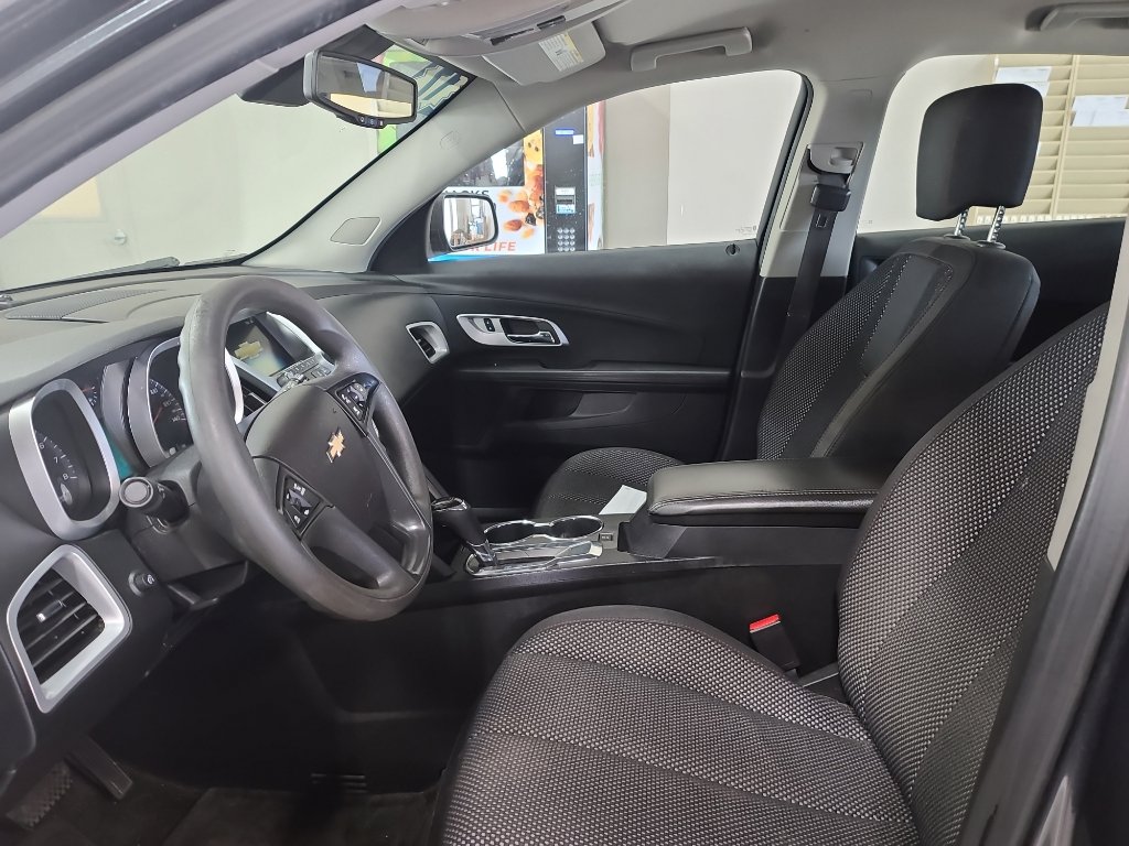 Used 2017 Chevrolet Equinox LS image 10
