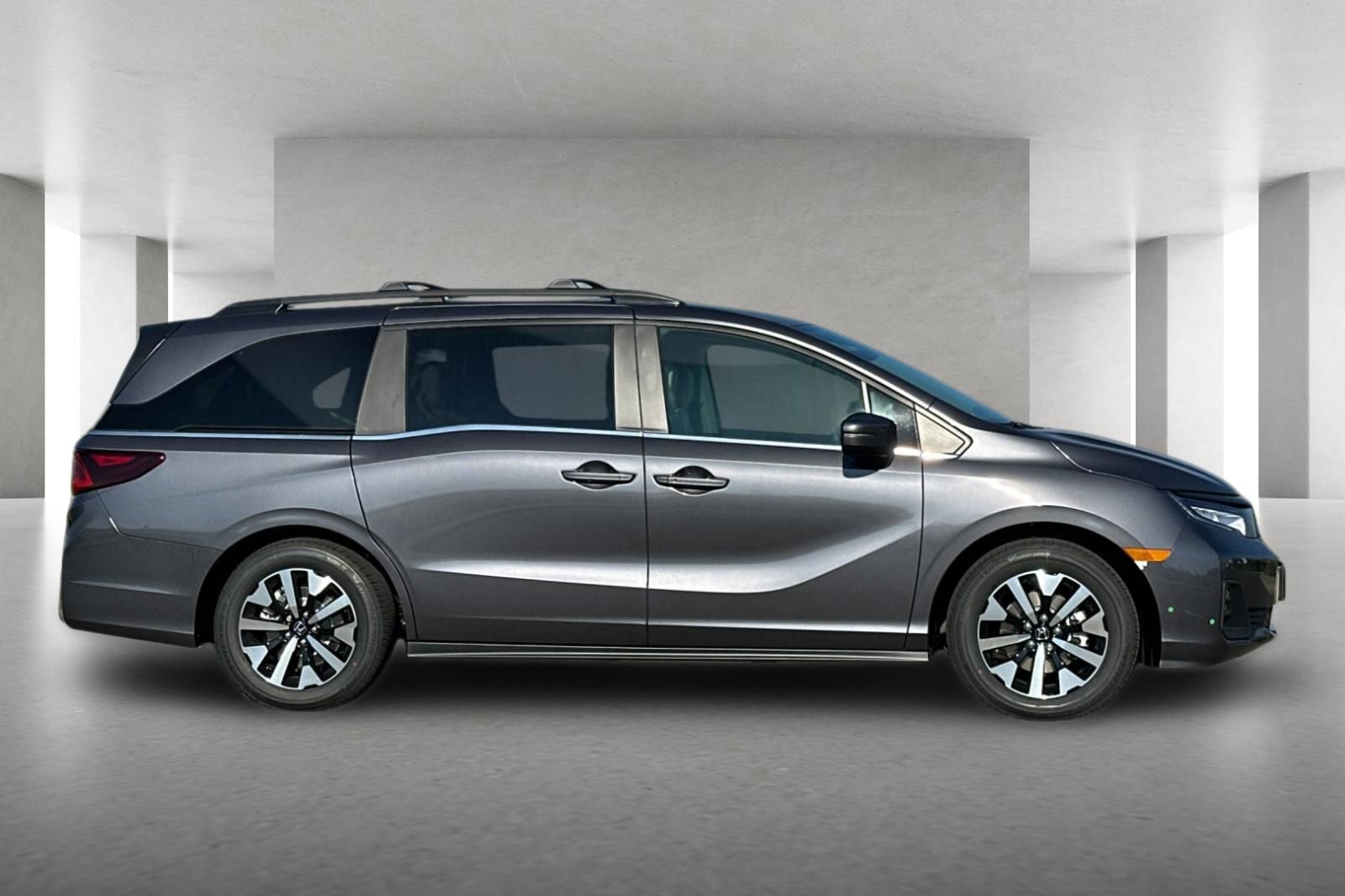 New 2026 Honda Odyssey EX-L image 3