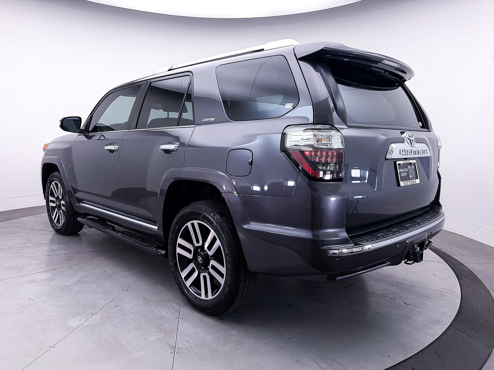 Used 2022 Toyota 4Runner Limited AWD/4WD image 14