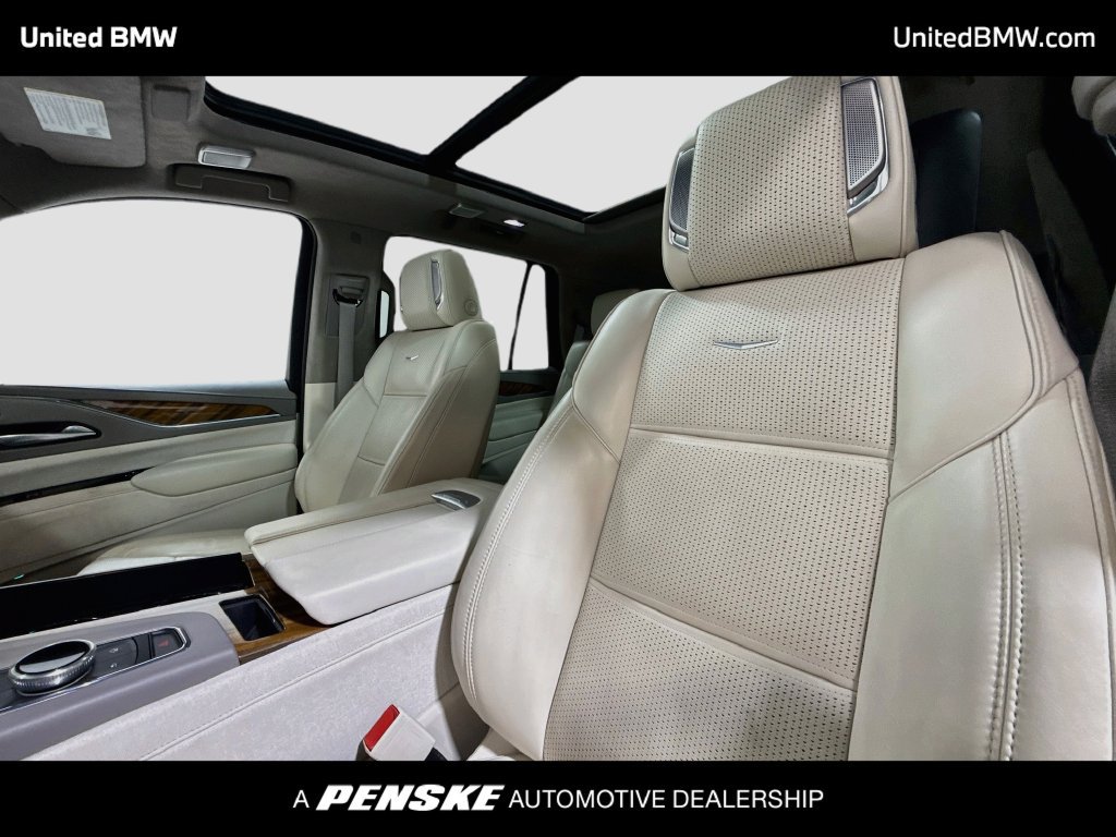 Used 2024 Cadillac Escalade Sport Platinum w/ LPO, ONYX Package AWD/4WD image 12