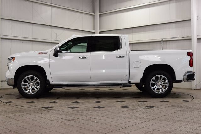 New 2026 Chevrolet Silverado 1500 LTZ w/ LTZ Premium Package AWD/4WD image 4