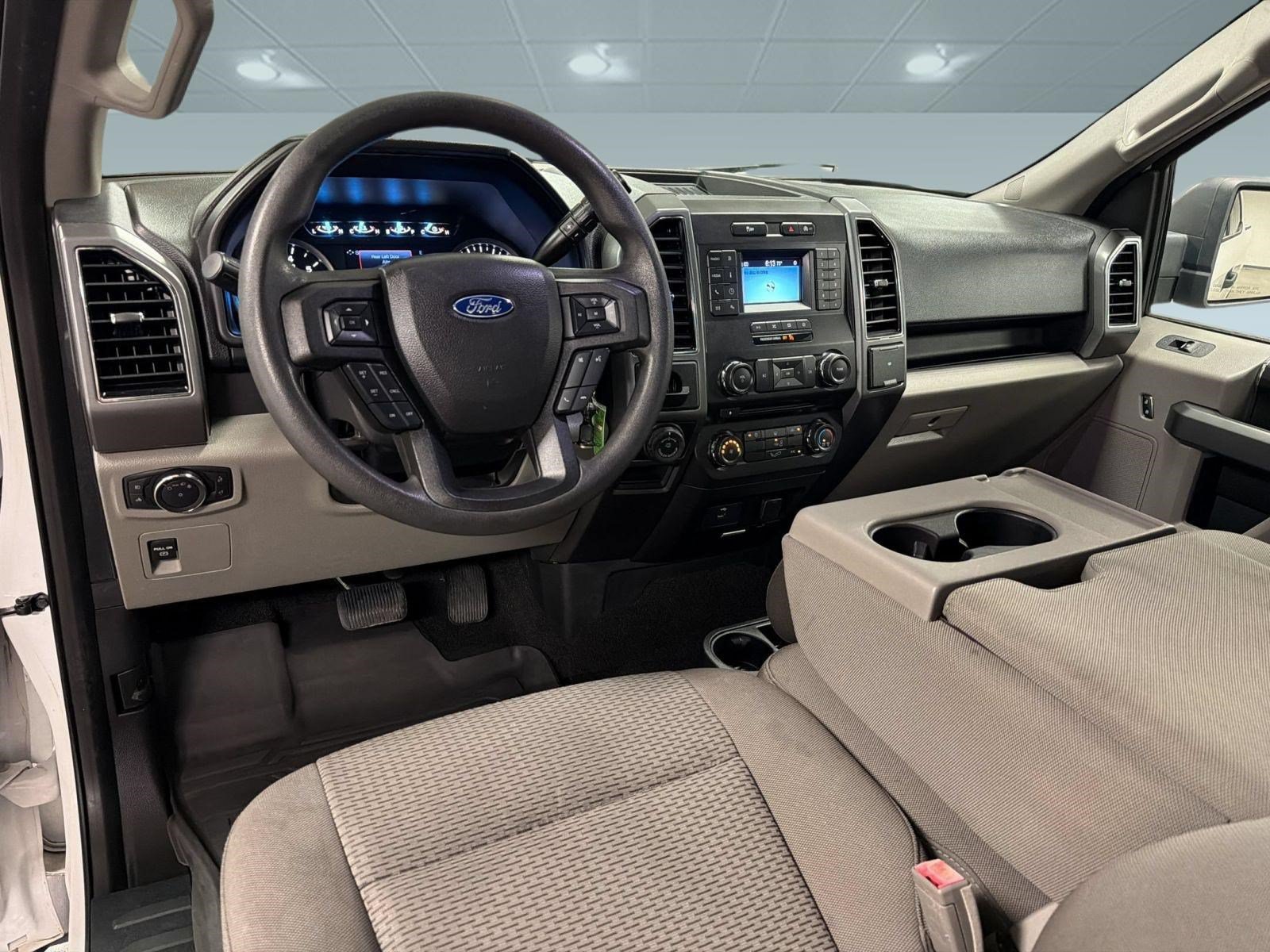 Used 2018 Ford F150 XLT w/ Trailer Tow Package RWD image 28