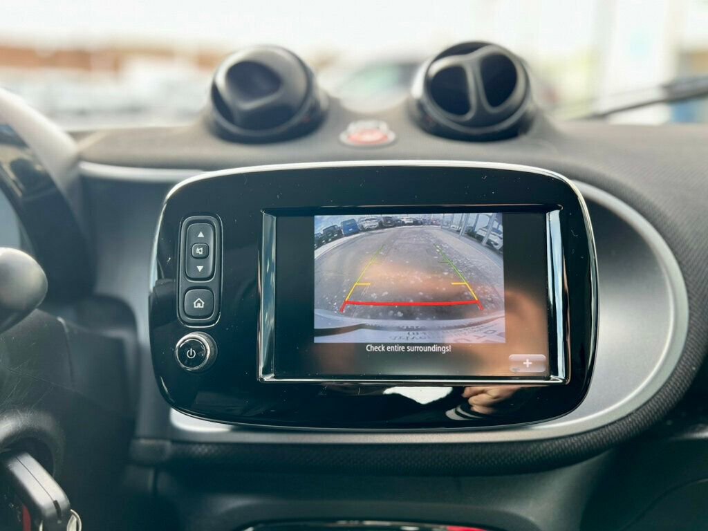 Used 2017 smart fortwo electric drive image 18