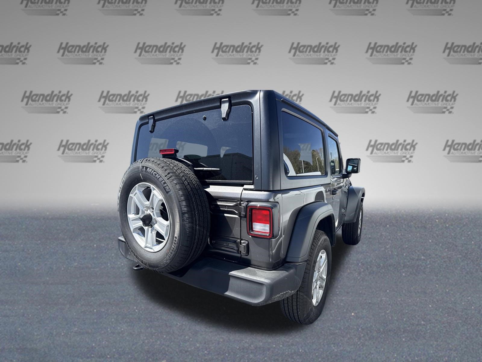 Used 2022 Jeep Wrangler Sport S image 16
