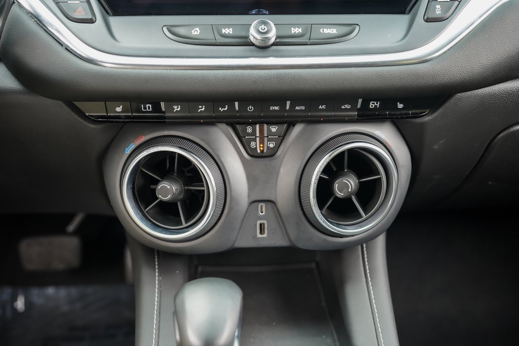 Used 2023 Chevrolet Blazer LT image 31