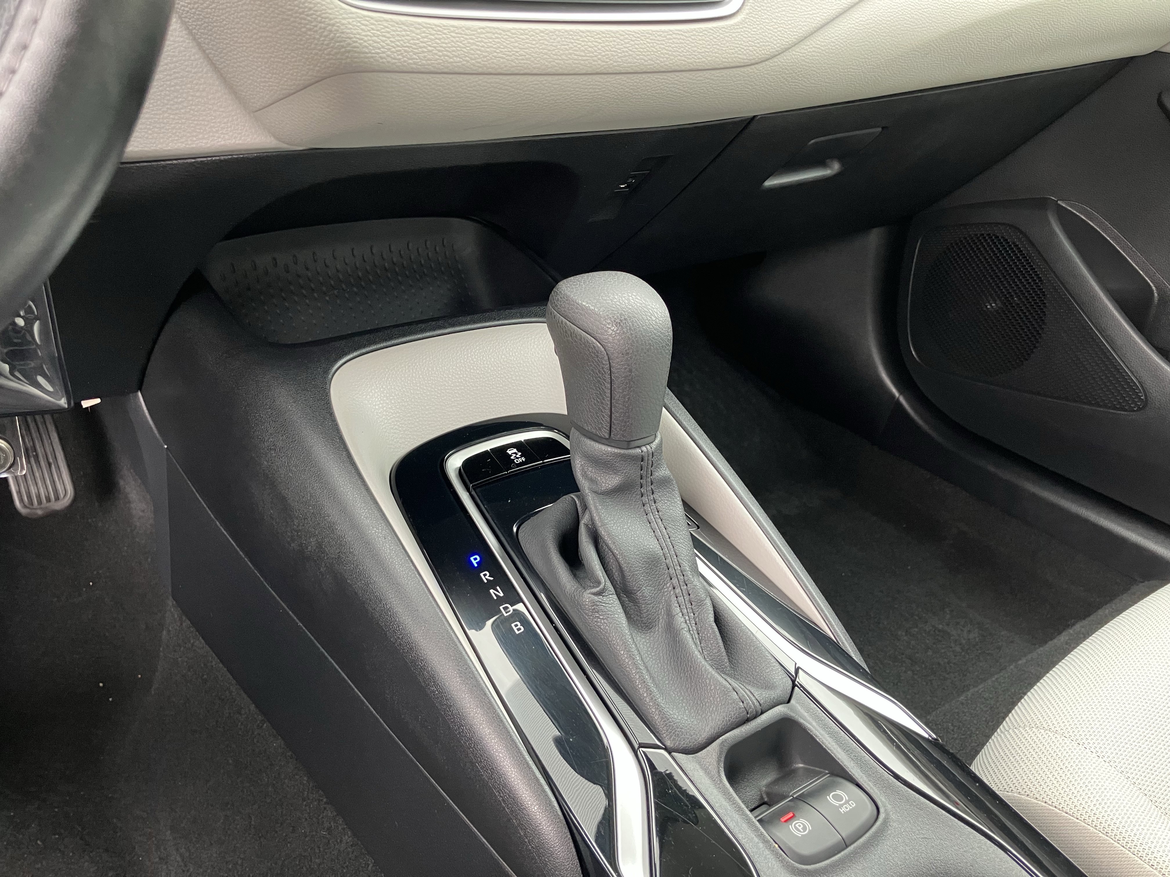 Used 2020 Toyota Corolla L image 28