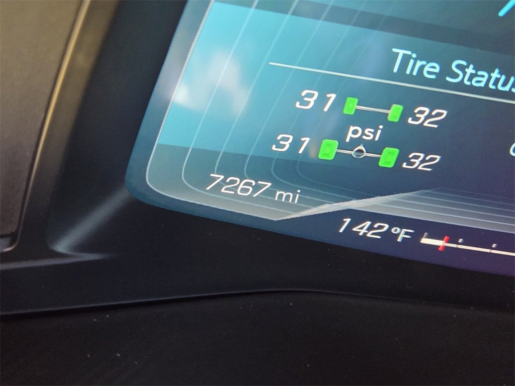 Used 2024 Chevrolet Corvette Stingray Preferred Cpe w/ Z51 Performance Package image 28