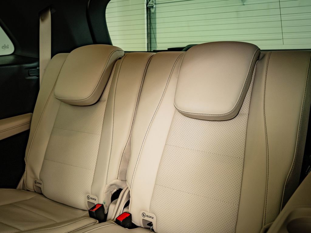 Used 2025 Mercedes-Benz GLS 450 4MATIC image 47