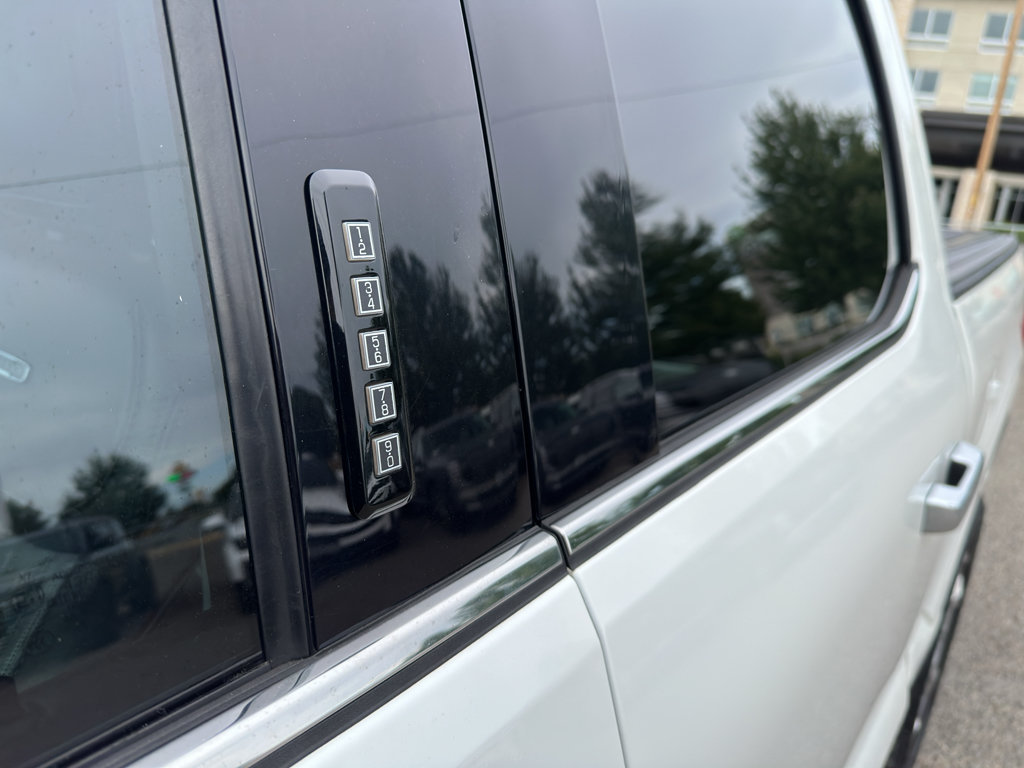 Used 2021 Ford F150 Limited AWD/4WD image 11