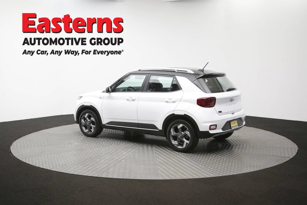Used 2025 Hyundai Venue Limited FWD image 62