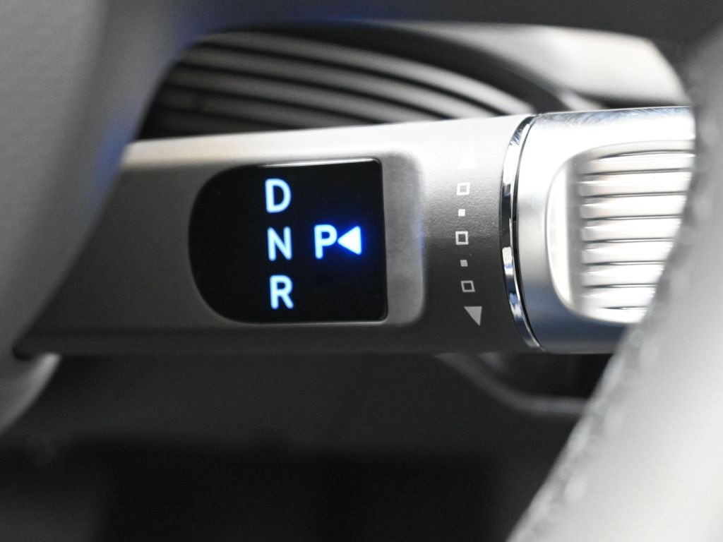 New 2025 Hyundai Ioniq 5 SEL image 29
