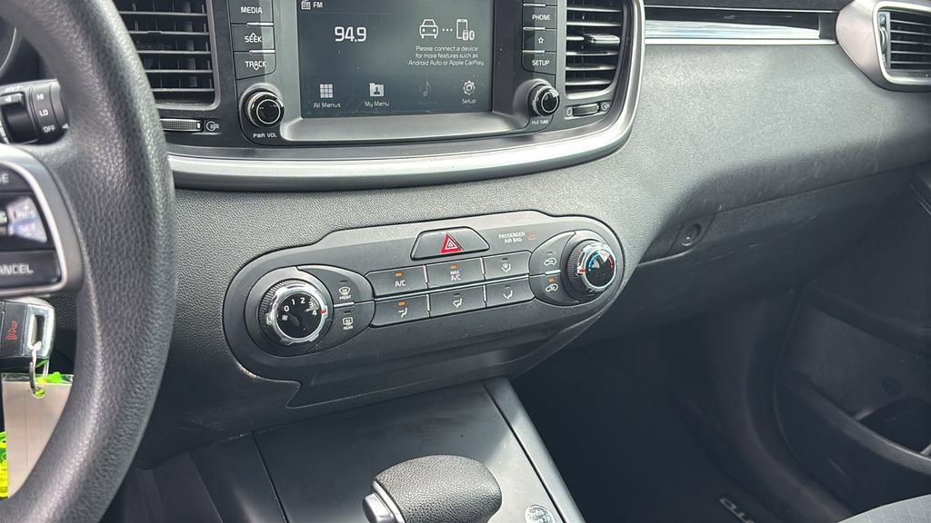 Used 2019 Kia Sorento LX image 20