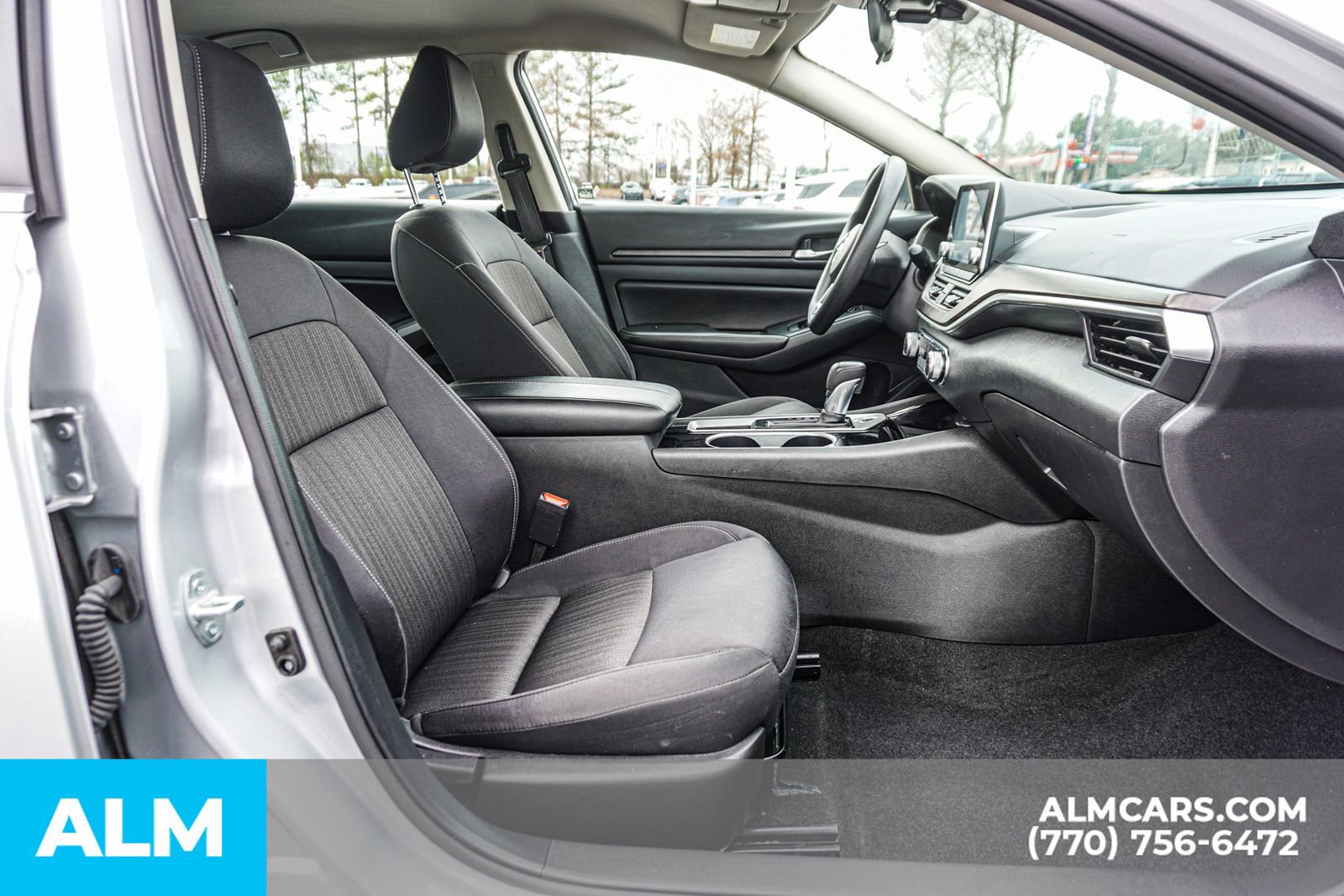 Used 2024 Nissan Altima 2.5 SV image 23