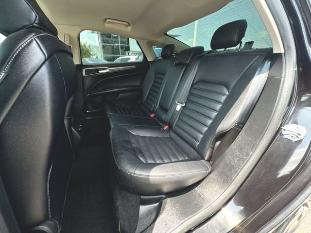 Used 2020 Ford Fusion SEL FWD image 24