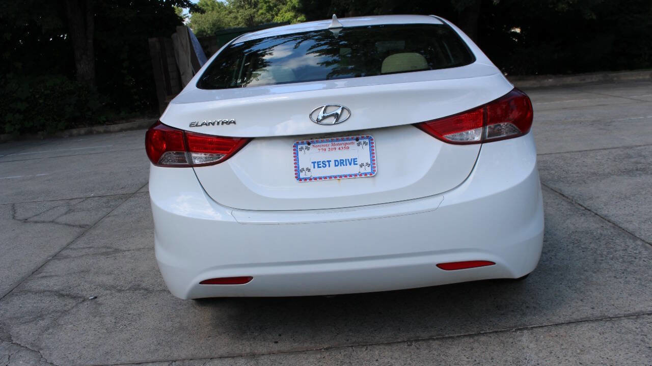 Used 2013 Hyundai Elantra GLS w/ Preferred Pkg image 10