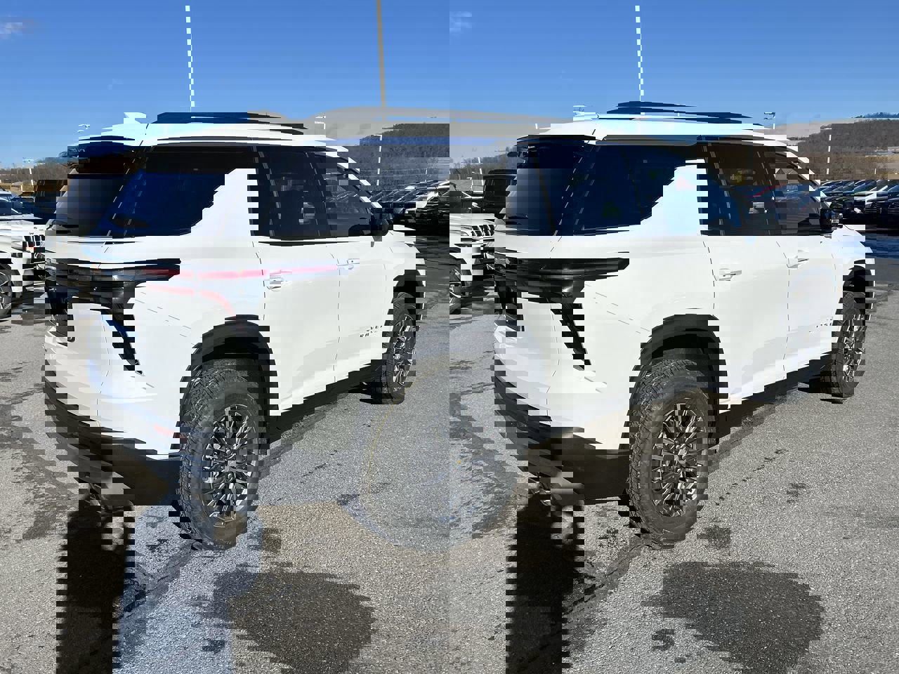 New 2026 Chevrolet Traverse LT w/ Driver Confidence Package image 7