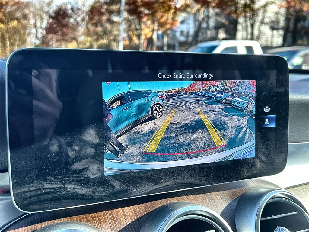 Used 2020 Mercedes-Benz GLC 300 4MATIC w/ Multimedia Package image 24