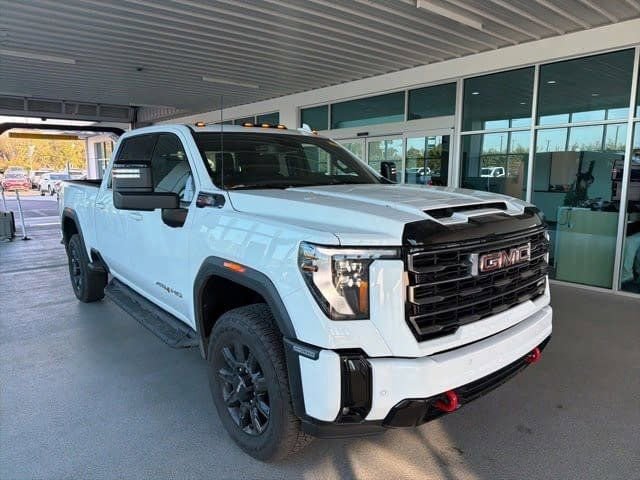 Used 2026 GMC Sierra 2500 AT4 image 11