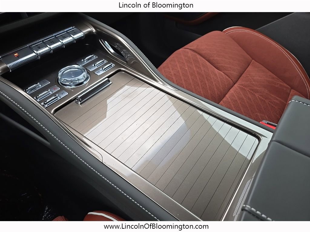 New 2024 Lincoln Nautilus Black Label w/ Jet Appearance Package (87T) image 32