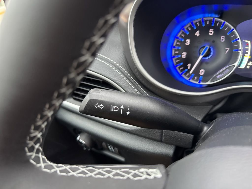 New 2026 Chrysler Pacifica Select image 13