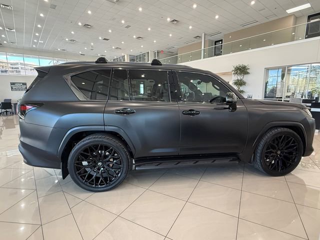 New 2026 Lexus LX 600 4WD w/ Luxury Package image 3