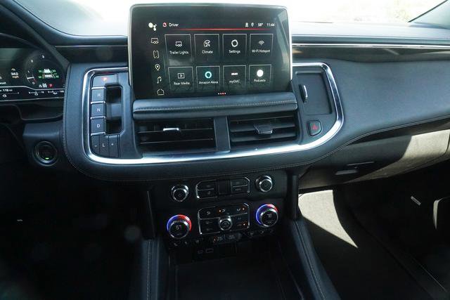 Used 2024 GMC Yukon AT4 w/ Technology Package image 19