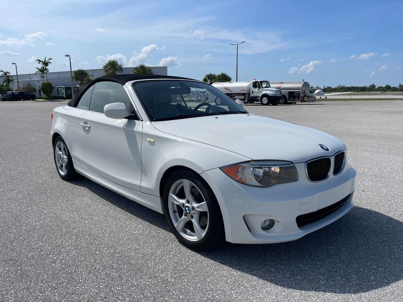 Used 2013 BMW 128i Convertible image 21