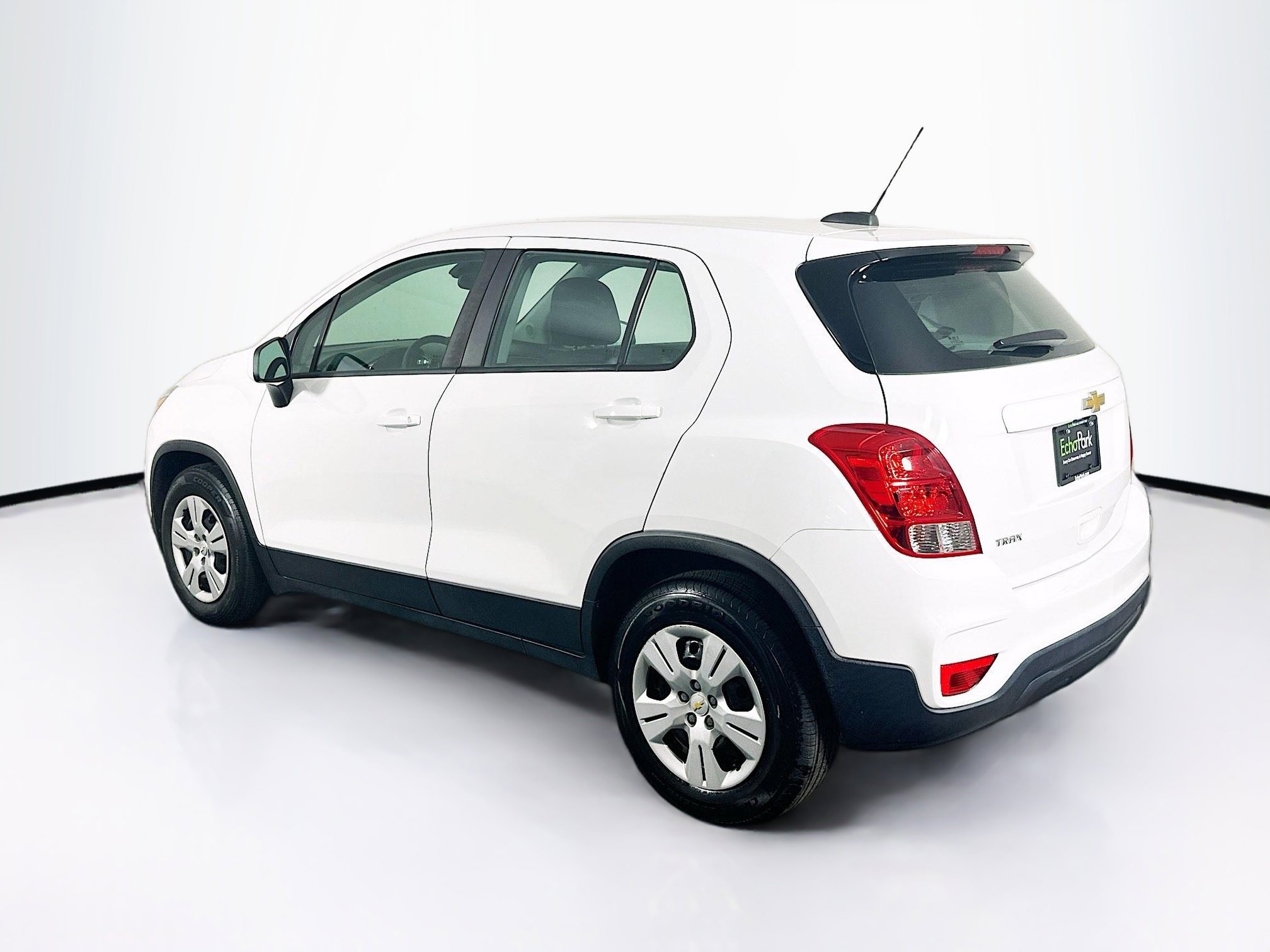 Used 2018 Chevrolet Trax LS image 5