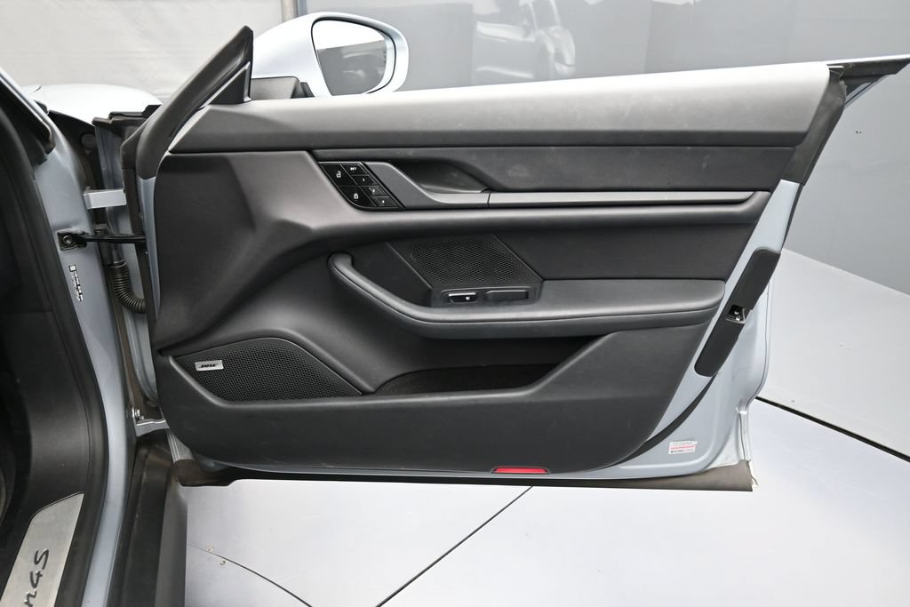 Certified 2021 Porsche Taycan 4S AWD/4WD image 27